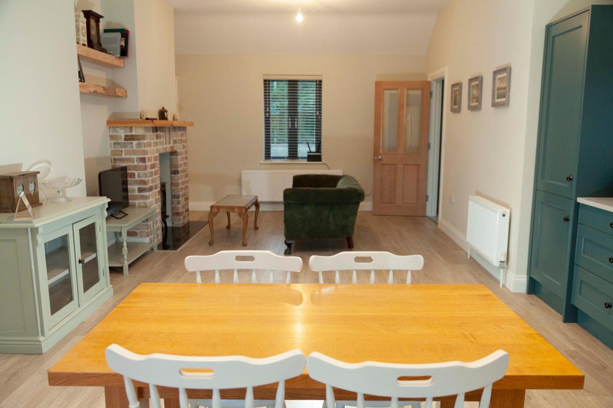Lavender Cottage - 2 Bedroom Home Ньюбридж Экстерьер фото